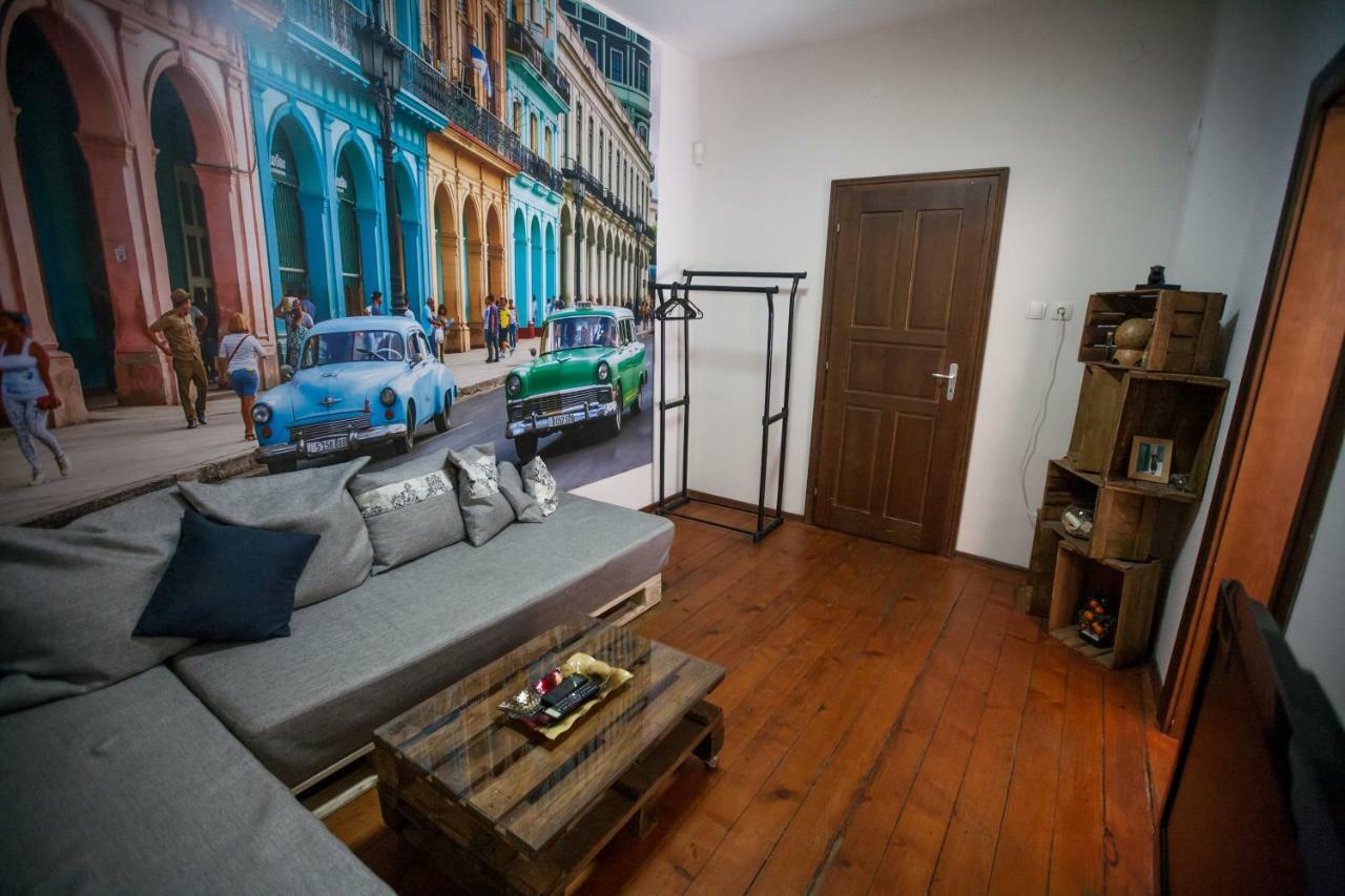 Hot Spot Apartments София Екстериор снимка